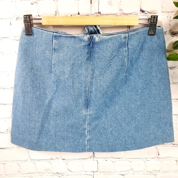 ZARA Ruffled Bow Denim Mini Skirt Size 5 - Picture 4 of 9